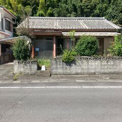 静観です。縁側からの風景は抜群です。