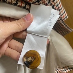 【H&M】 ＊傷・汚れなし＊ウルフファング柄ジャケットの画像