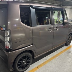HONDA N-BOX  プレミアムブロンズパール　スタッドレスタイヤ付の画像