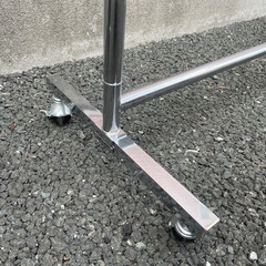 ハンガーラックの画像
