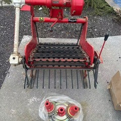 農業用 掘取機／収穫機 本体＋付属部品セット｜函館 引き取り可の画像