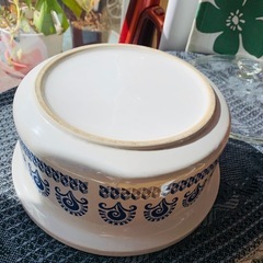 値下げ❗️★昭和レトロな陶器大きめキャセロール★訳あり！内容確認の画像