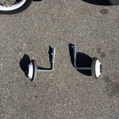 子供用自転車小学校1〜3年生向け／補助輪・スタンド付き の画像