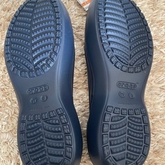 クロックス　サンダルの画像