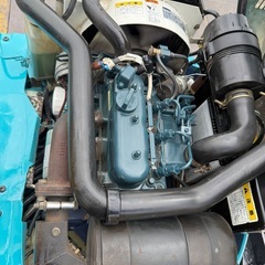 クボタ　ミニユンボ　U-10  　油圧ショベル　可変脚　操作パターン切り替え可能　ブレーカー配管口付き 　1tクラス　全国陸送可能 の画像