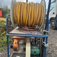 【中古】アサヒエースブレード CS-40MKD + 有光工業 US-40B 動力噴霧機｜高圧ホース・巻取リール付の画像