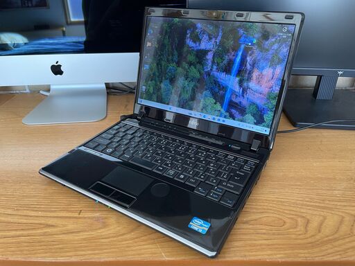 Fujitsu ノートPC FMV LIFEBOOK FMVP74CB