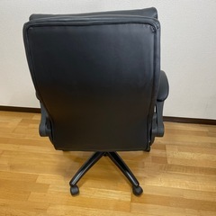 椅子　事務仕事用の画像