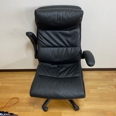 椅子　事務仕事用の画像