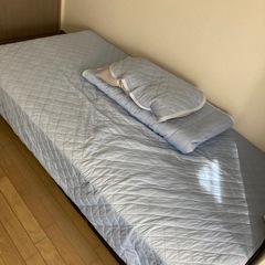 シングルベッド(マットリス)、布団の画像