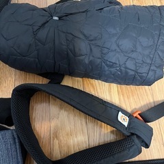エルゴ抱っこ紐、ユニクロ防寒カバーセットの画像