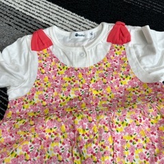 女子ロンパースの画像