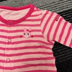 女子ロンパースの画像