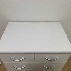 白　チェストの画像