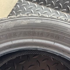 中古スタッドレスタイヤ　1本　軽自動車！155/65R14 ダンロップウインターマックス03 スペア、パンクした時などにいかがですか？　2023年製の画像