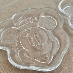ミッキー＆ミニーのガラス皿の画像