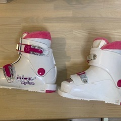子供用スキーブーツ　の画像
