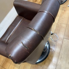 アンティーク調椅子の画像