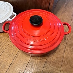 ル・クルーゼ 鍋 2点セット（22cm・24cm）赤＆ホワイトの画像