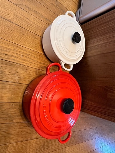 ル・クルーゼ 鍋 2点セット（22cm・24cm）赤＆ホワイト