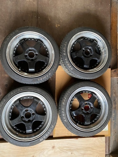 ステルスレーシング、ホイール（タイヤ付き）