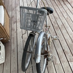 折り畳み自転車 20インチの画像