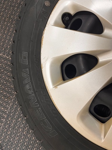 スタッドレスタイヤ　175/65R15 ホイール　中古　