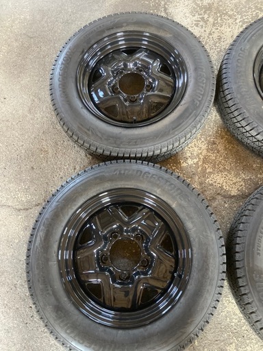 JB23W スズキ ジムニーに使用❗️ ブリヂストン BRIDGESTONE ブリザック BLIZZAK DM-V3 175/80R1