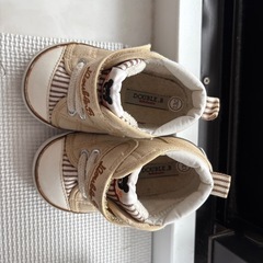 取引中
ベビーシュウズ3足おまとめ格安の画像