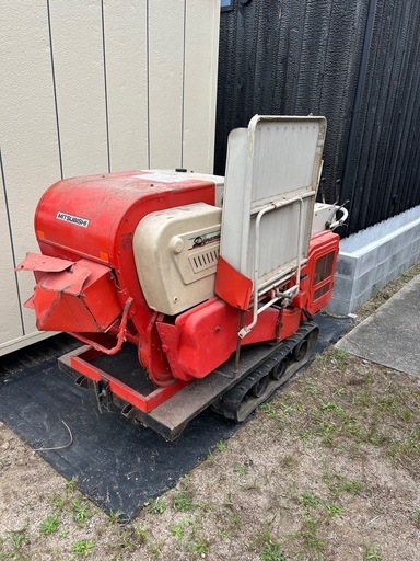 三菱自動脱穀機MH500  
ハーベスター
