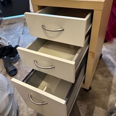 0円　無料　IKEA キャビネット、棚、の画像
