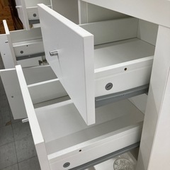 SALE‼️12月末まで‼️12800円→10800円　IKEAカラックス　シェルフユニット・インサート4個付き　※天板キズありの画像