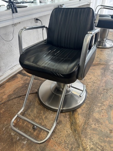 タカラベルモントカットチェアー