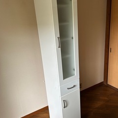 食器棚の画像