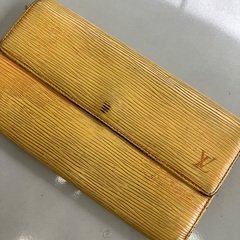 ルイヴィトン　エピ　長財布　黄色の画像