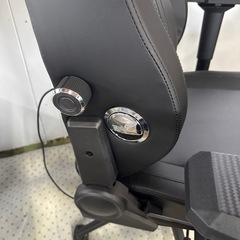 新品 AutoFull(オートフル) M6 ゲーミングチェア 通風と加熱座面 360°アームレスト 幅広座面 オットマン付 椅子「AUTO」可動式ランバーサポート 160°リクライニング 通気性PUレザー ソファー座り心地 人間工学の王道 おしゃれ ブラックの画像