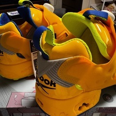 ミニオンズ Reebok リーボック ポンプ フューリー
の画像