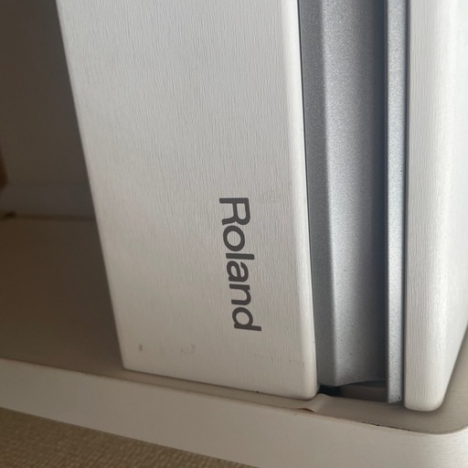 Roland 電子ピアノ　F-120-WH  13製