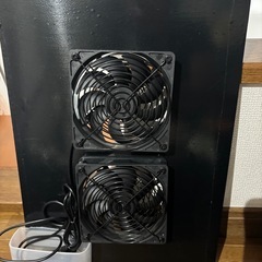 ハイエース 200系4型以降リア小窓ファンの画像