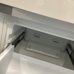 【安心！6ヶ月間の保証付き！】TOSHIBA 2ドア冷蔵庫　入荷しました！の画像