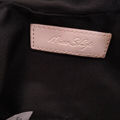 (保留中) 早い者勝ちです！ショルダーバッグ　黒　海外で買いましたの画像