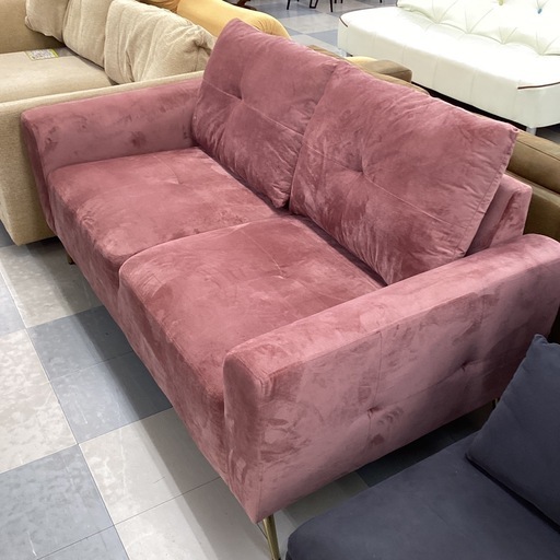 ?️春日市?️2Pソファ?️２人用?️ピンク?️ベルベット生地?️レトロ風?️定価69,800円?️No2035
