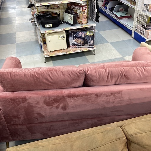 ?️春日市?️2Pソファ?️２人用?️ピンク?️ベルベット生地?️レトロ風?️定価69,800円?️No2035