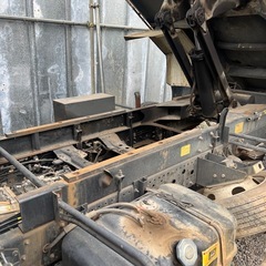 Isuzu 4 tonの画像