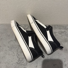 ◾️西松屋 23cm スニーカーの画像