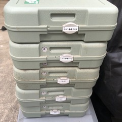 『受付終了』汚れあります丈夫なケースの画像