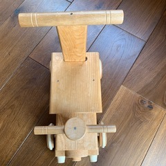 木製手押し車の画像