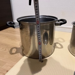 麺茹で鍋の画像