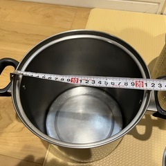 麺茹で鍋の画像