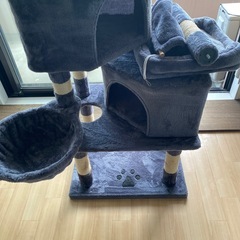 【お話中】
キャットタワーの画像